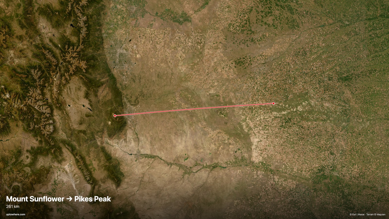 Mapa satelital con la línea de visión de Mount Sunflower, Kansas a Pikes Peak, Colorado dibujada en rojo